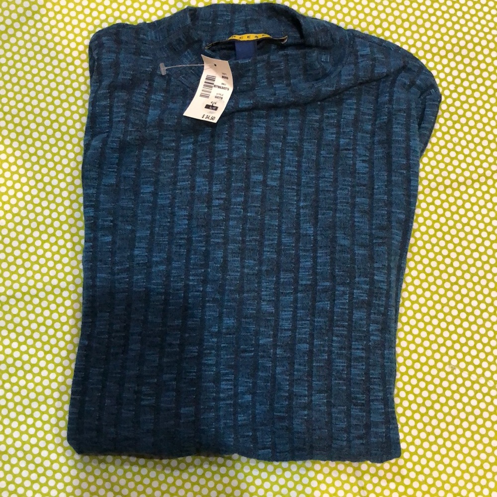 NWT blue mock turtleneck
